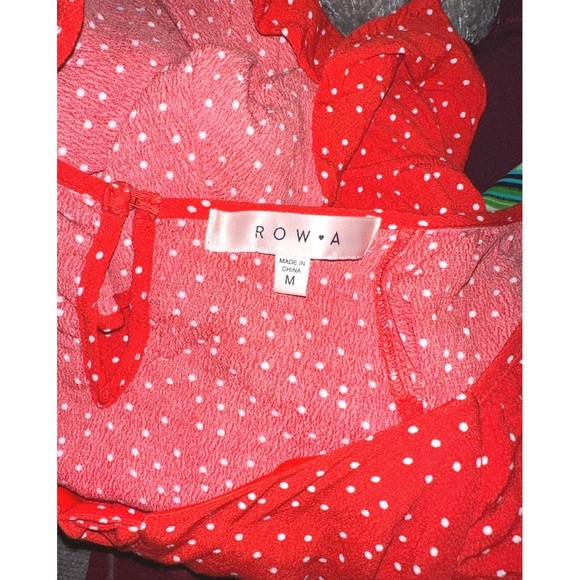Row-A red polka dot top - Picture 4 of 4